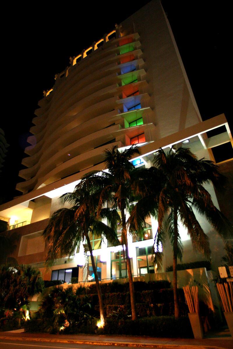 Отель The Casablanca On The Ocean West Tower Майами-Бич Экстерьер фото